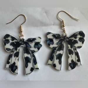 Black and White Bow Earrings